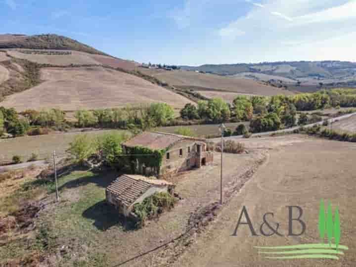 Hus till salu i San Casciano dei Bagni