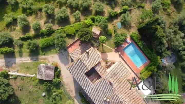 House for sale in Siena