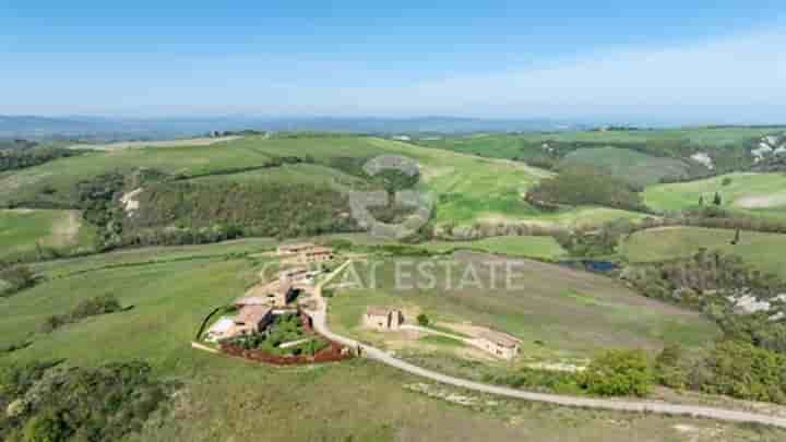 House for sale in Montalcino