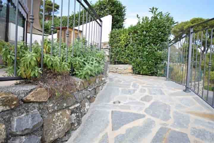 House for sale in Diano Arentino