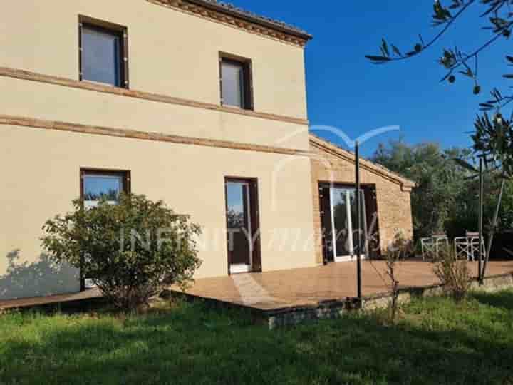 Casa en venta en Jesi