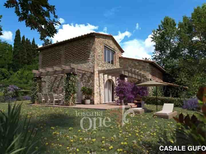 House for sale in Volterra