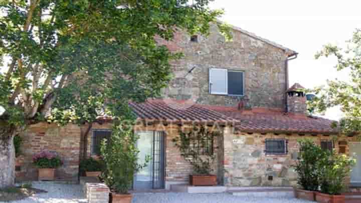 Casa in vendita a Marciano della Chiana