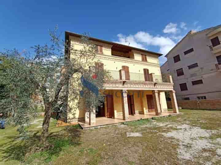 Maison à vendre à Teramo