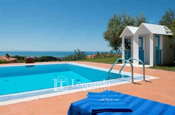 House for sale in Massarosa