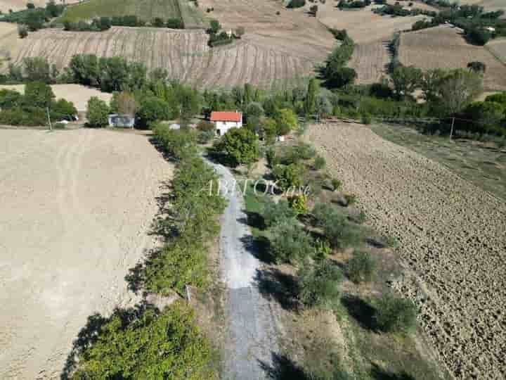 Hus till salu i Senigallia