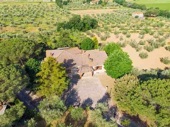 Casa in vendita a Cortona