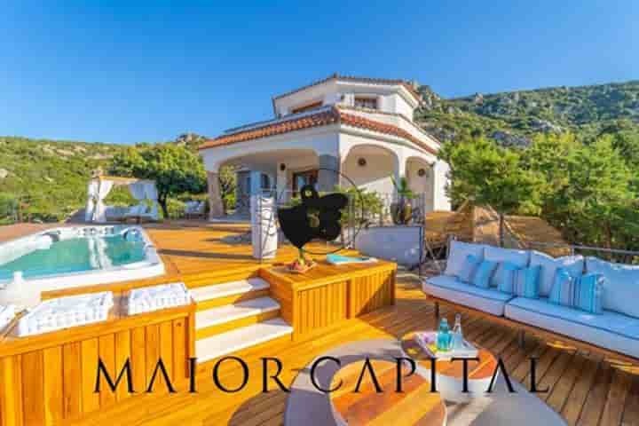 House for sale in Arzachena