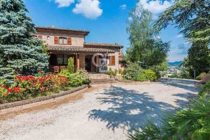 House for sale in Cagli