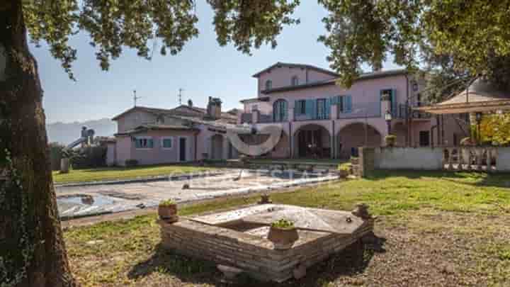 Haus zum Verkauf in Spoleto