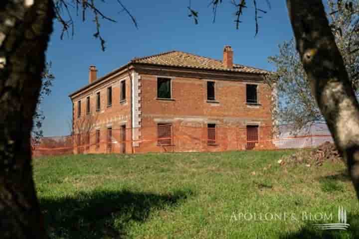 Hus till salu i Montepulciano