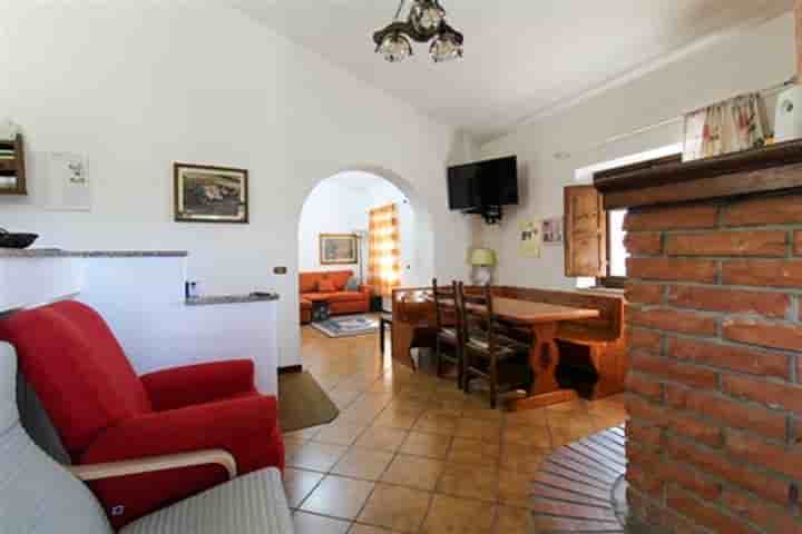 House for sale in Castellina Marittima