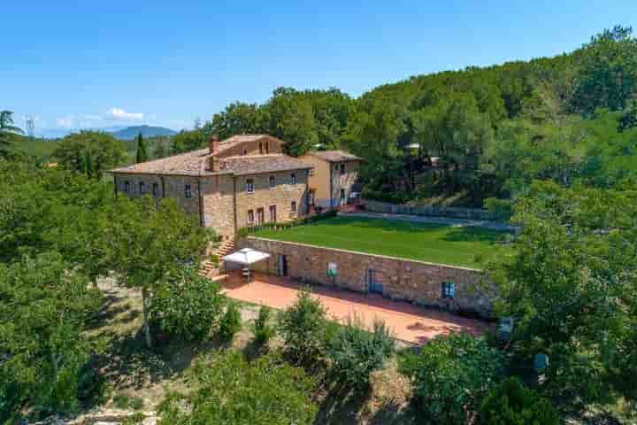 House for sale in Bucine