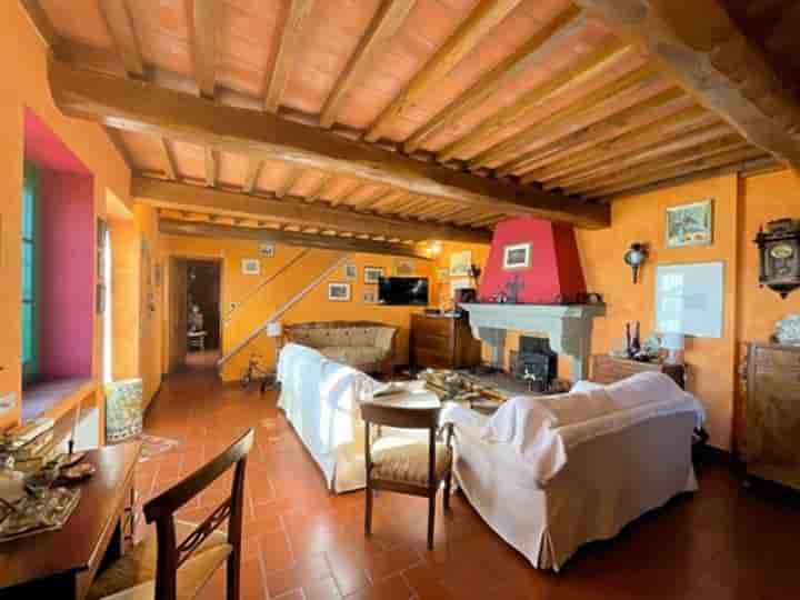 Hus till salu i Montecatini-Terme