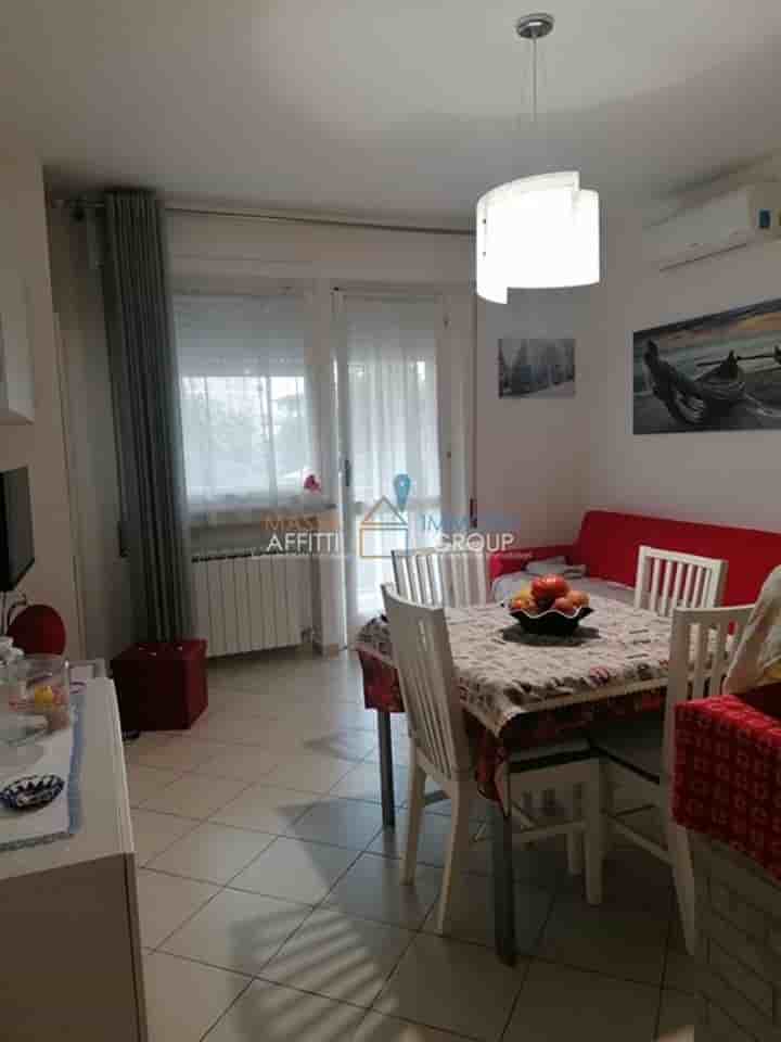 House for sale in Carrara