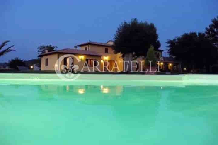 House for sale in Massa Marittima