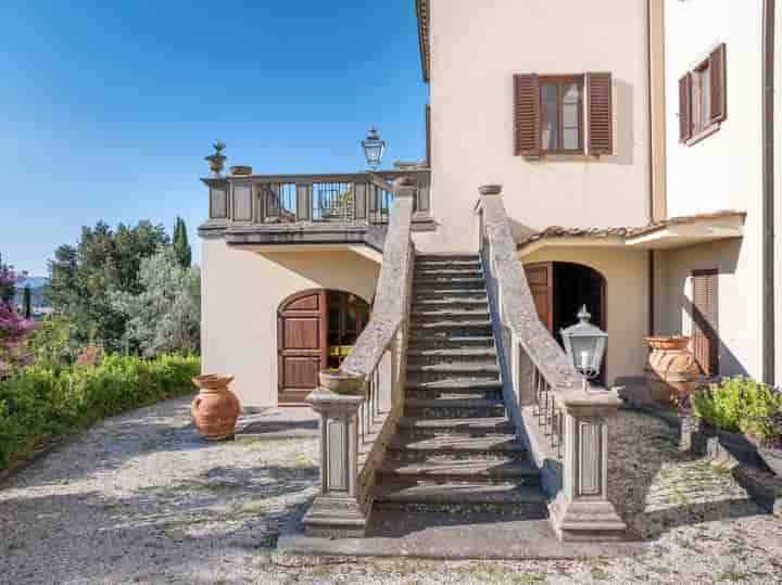 House for sale in Arezzo