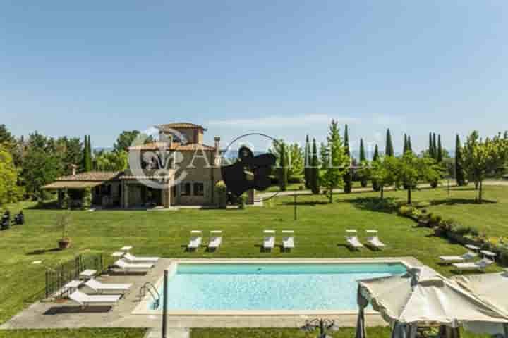 House for sale in Castiglione del Lago