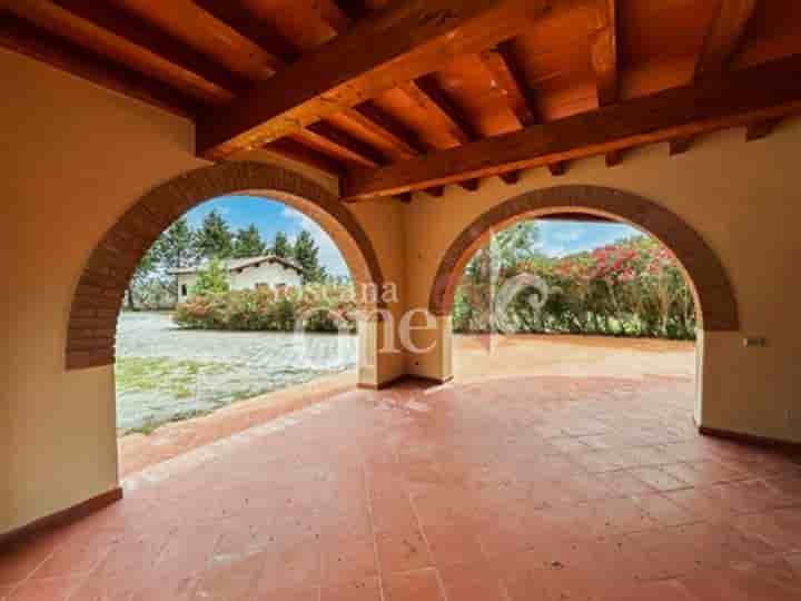 Casa en venta en Scansano