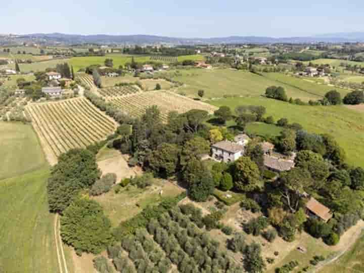 Hus till salu i Foiano della Chiana