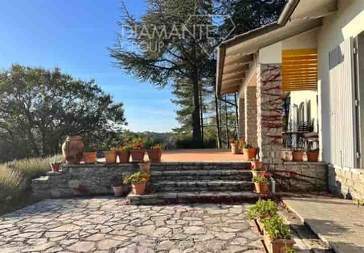 Casa para venda em Tuoro sul Trasimeno