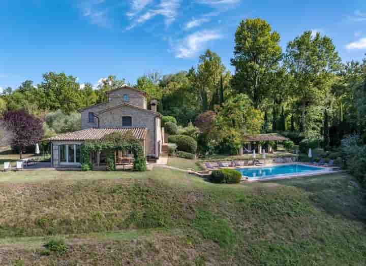 Casa in vendita a Montone