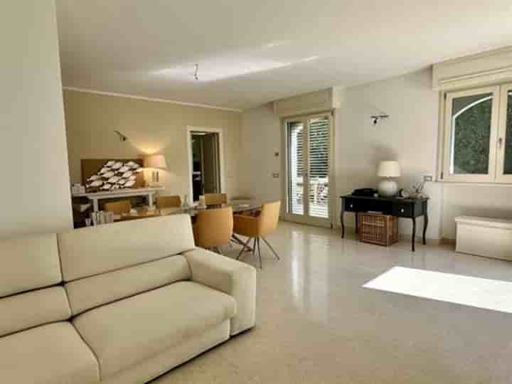 House for sale in Forte dei Marmi