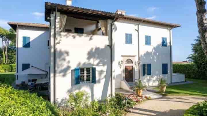 Casa para venda em Massa