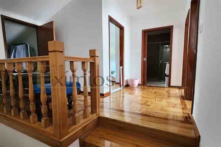 House for sale in Mafamude