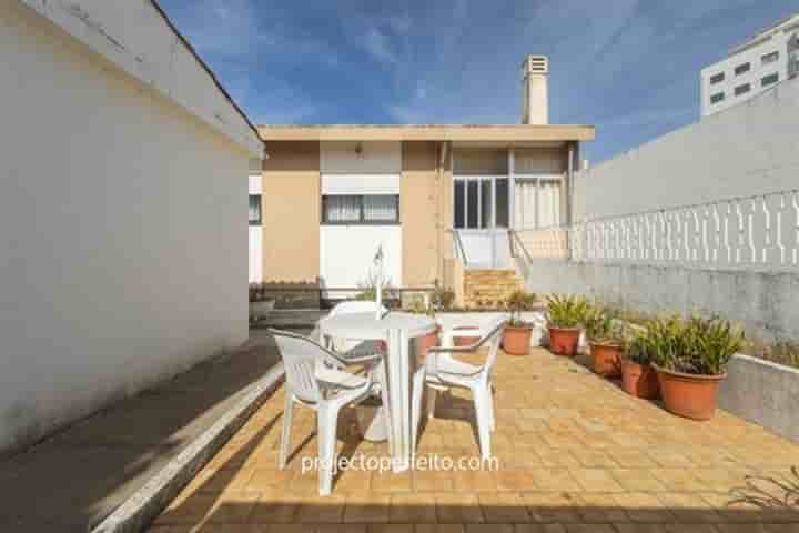 Casa para venda em Anta e Guetim