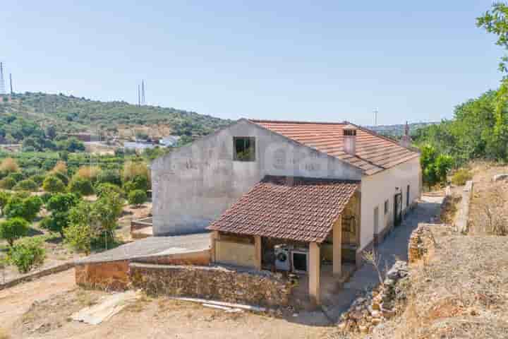 House for sale in Mexilhoeira Grande