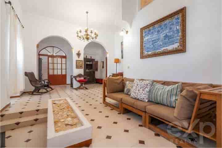 House for sale in Moncarapacho e Fuseta