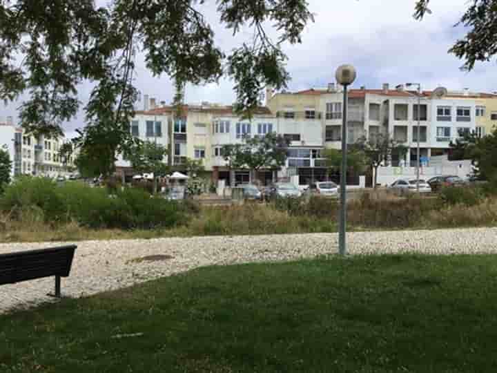 Sonstiges zum Verkauf in Charneca De Caparica