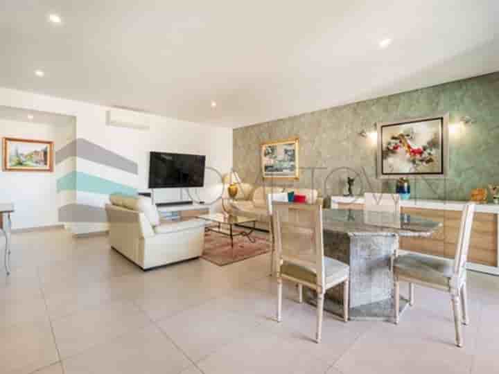 Apartment for sale in Vilamoura