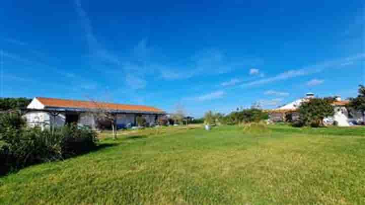 House for sale in Rogil