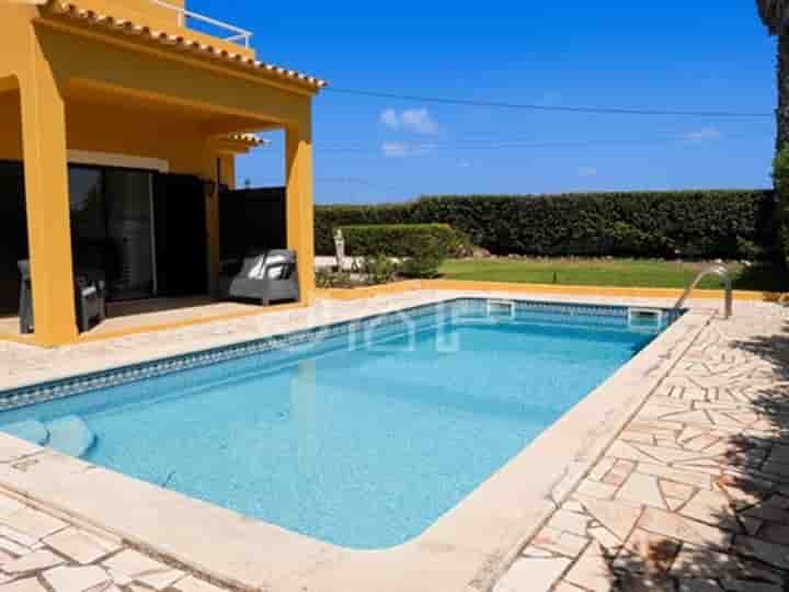 House for sale in Guia