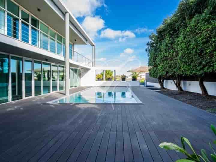 House for sale in Porto Salvo e Barcarena