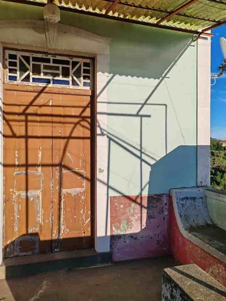 Casa para venda em Tábua