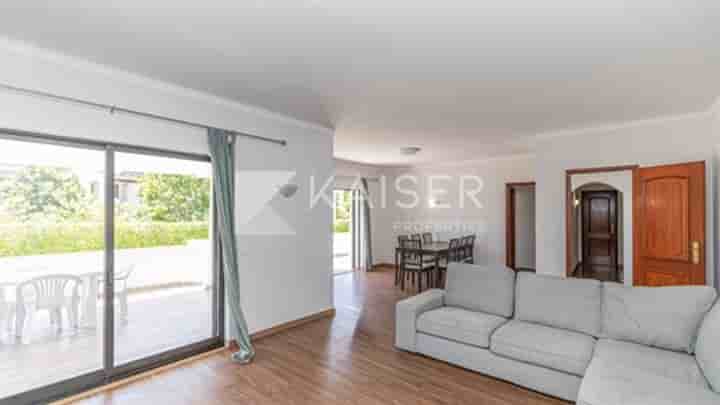 House for sale in Albufeira (Olhos de Água)