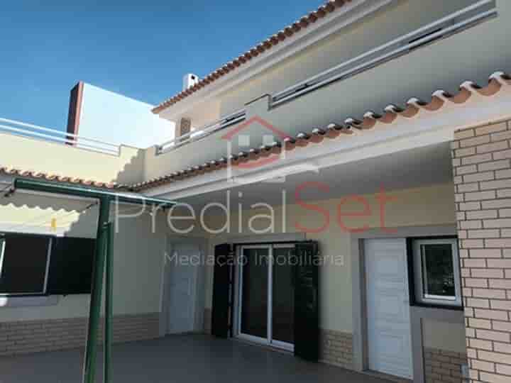 House for sale in Palmela