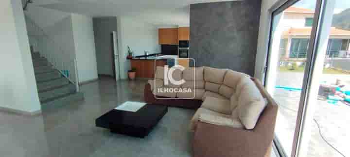 House for sale in Prazeres