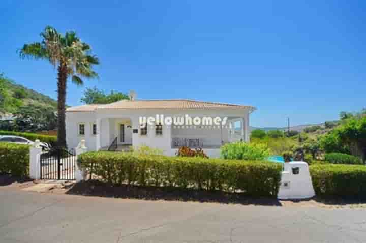 Casa en venta en Loulé (São Clemente)