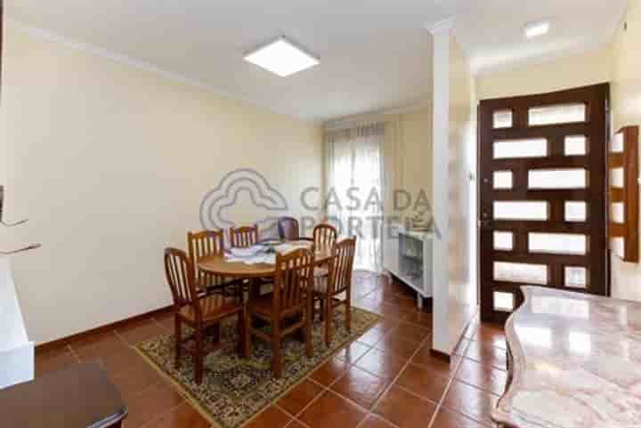 House for sale in Mafamude