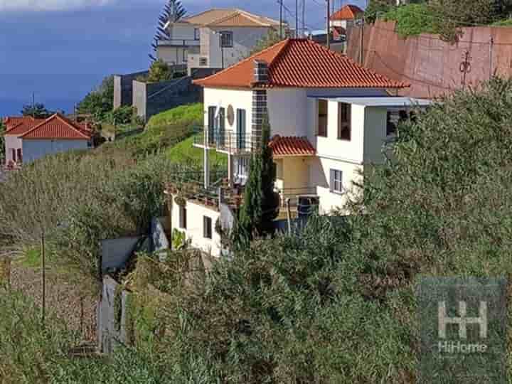 House for sale in Estreito Da Calheta