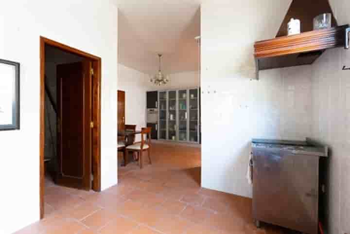 House for sale in Santo António Da Serra