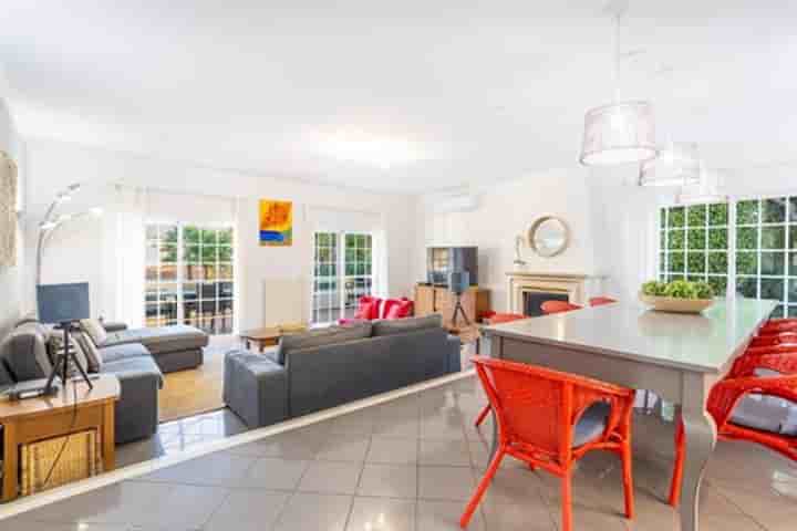 House for sale in Quarteira