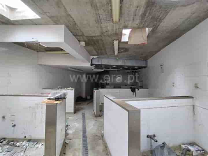 property.type.building in vendita a Leiria, Pousos, Barreira e Cortes