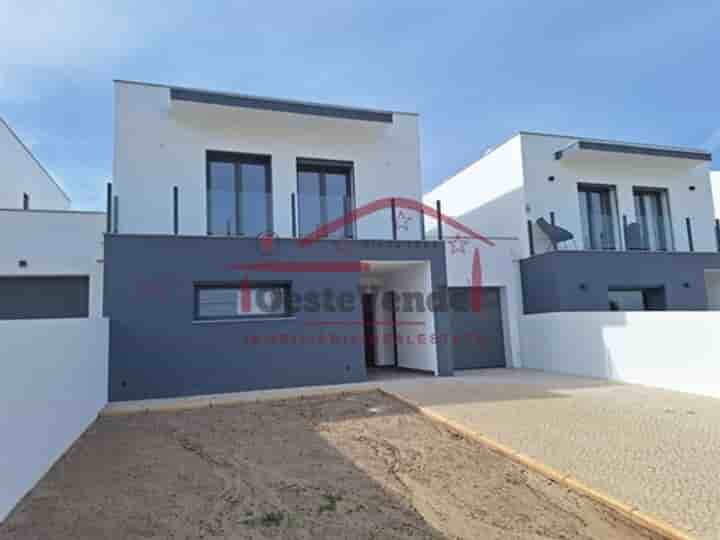 House for sale in Cadaval e Pero Moniz