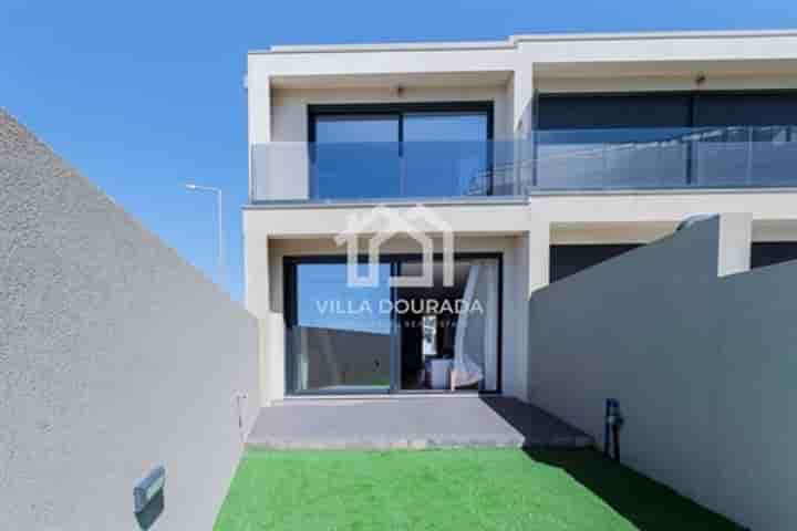 House for sale in Mindelo