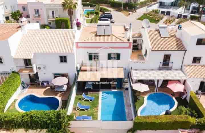 Haus zum Verkauf in Vilamoura